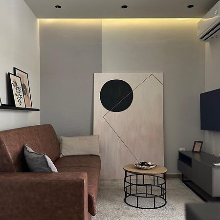 Comfy Den By Cozy Stories Apartment อเล็กซานโดรโพลิส ภายนอก รูปภาพ