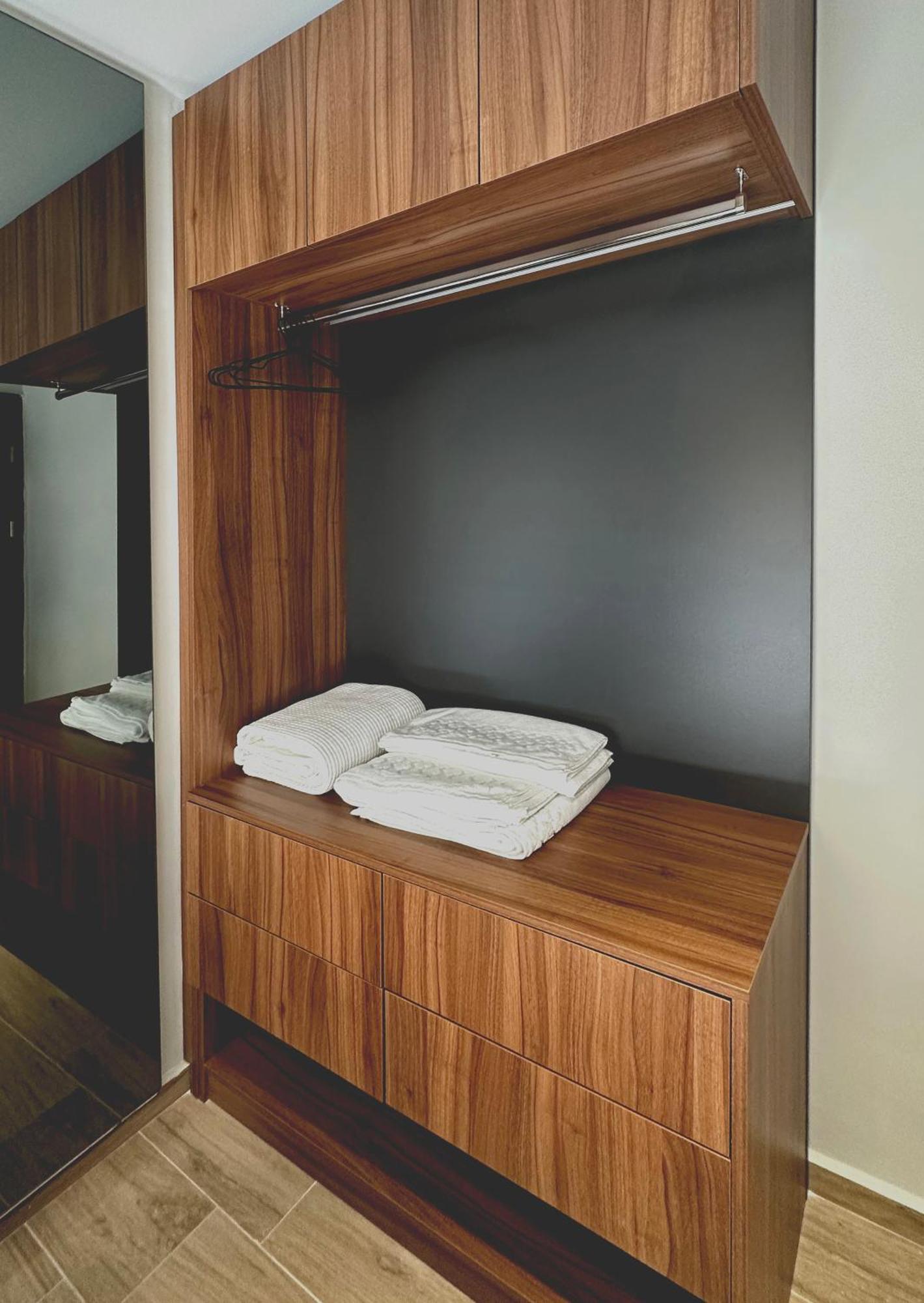 Comfy Den By Cozy Stories Apartment อเล็กซานโดรโพลิส ภายนอก รูปภาพ